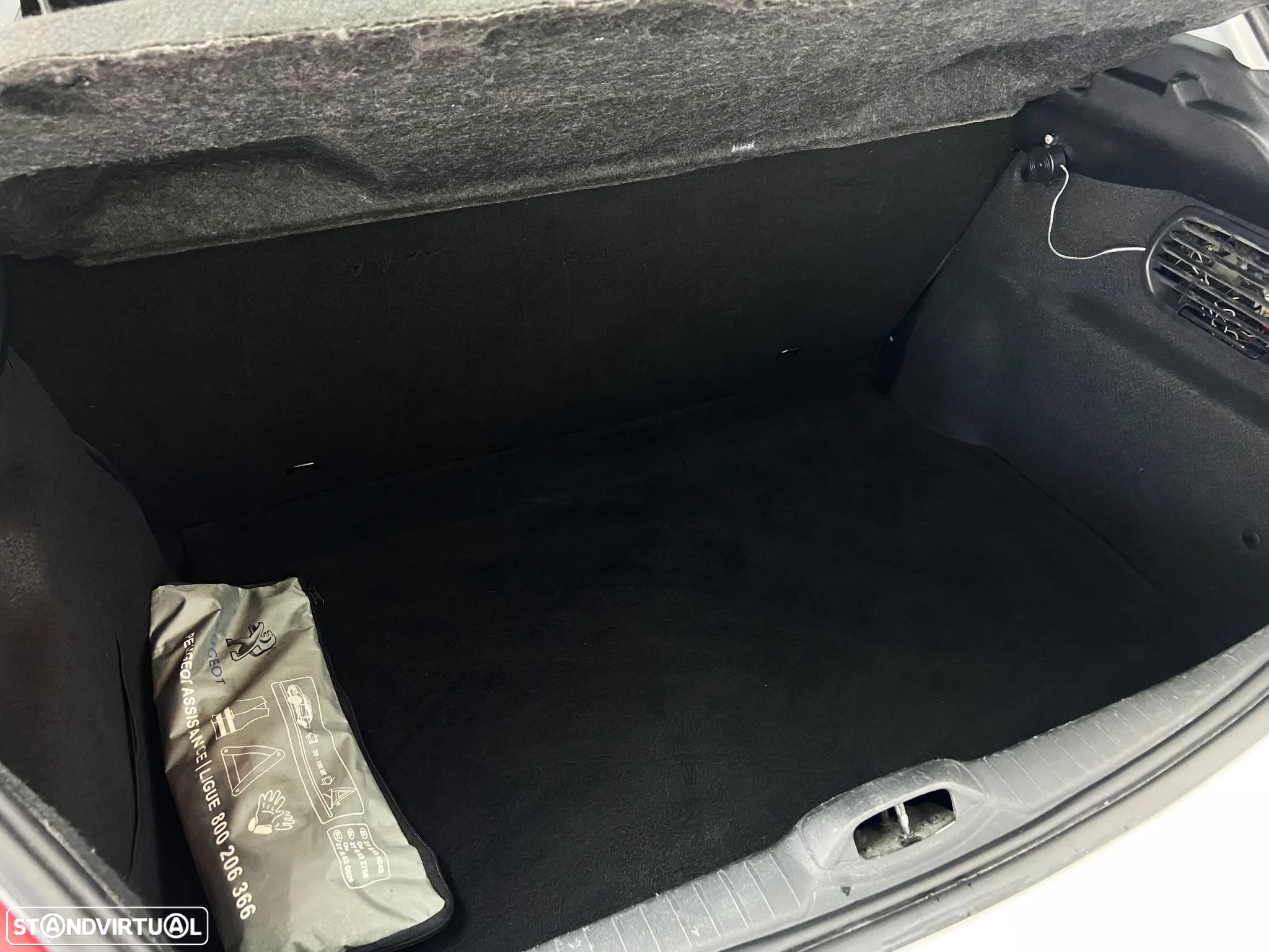 Peugeot 208 1.4 HDi Active - 11
