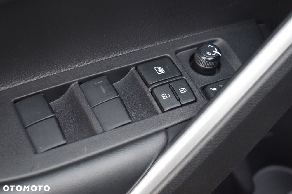 Toyota Corolla Cross 2.0 Hybrid Style AWD - 18