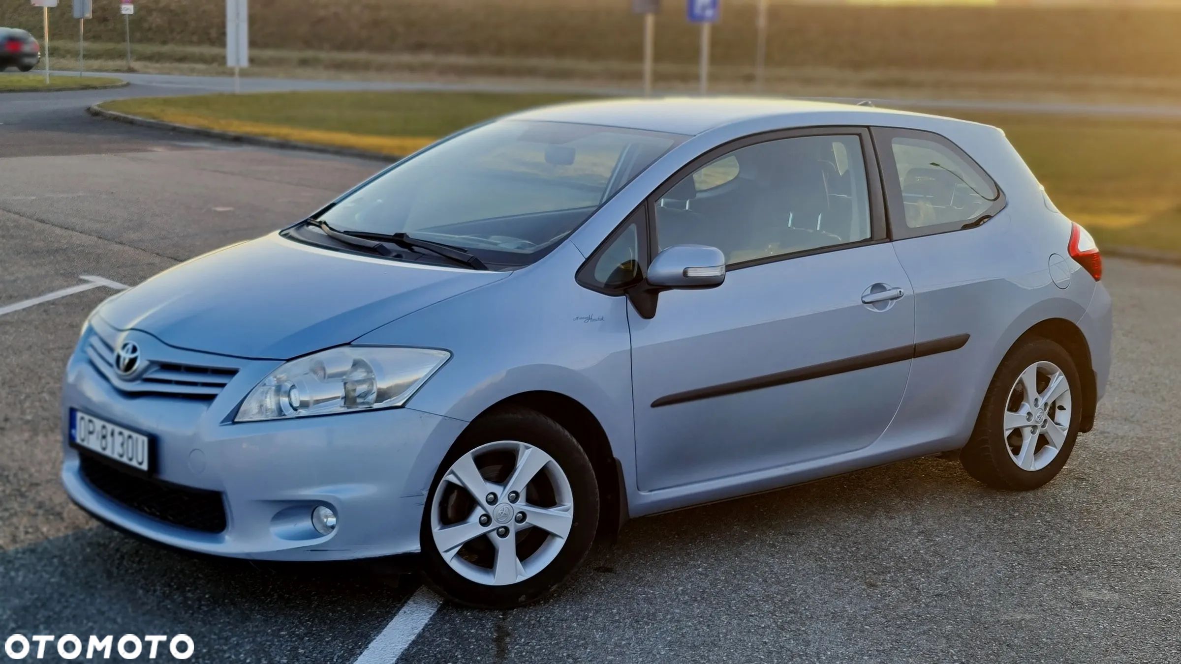 Toyota Auris 1.6 Edition - 1