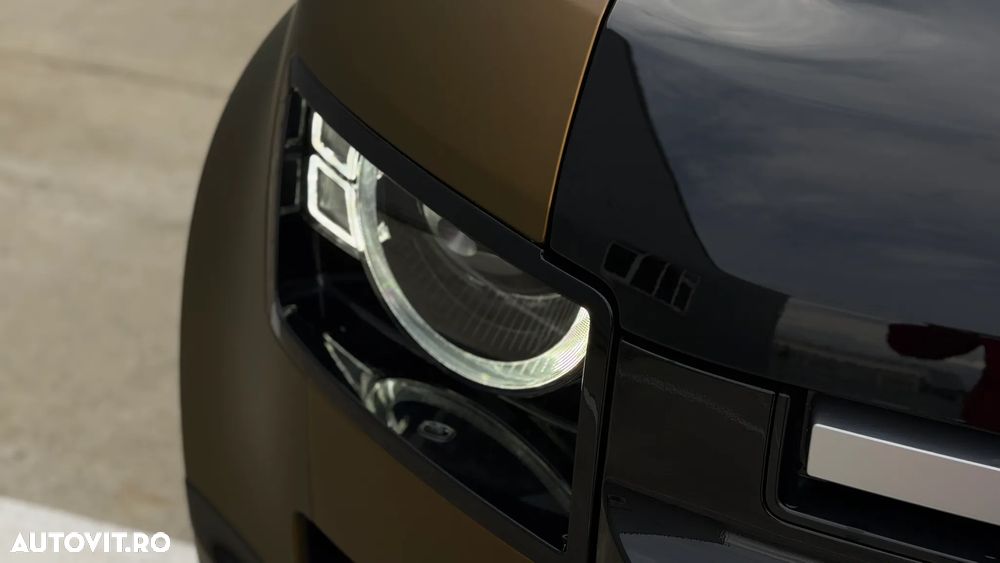 Land Rover Defender 90 3.0D 250 MHEV Hard Top X-Dynamic SE - 10