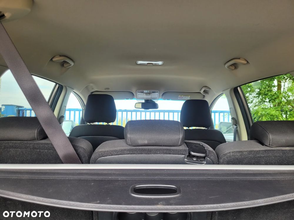 Kia Carens 1.6 GDI ISG Vision - 25