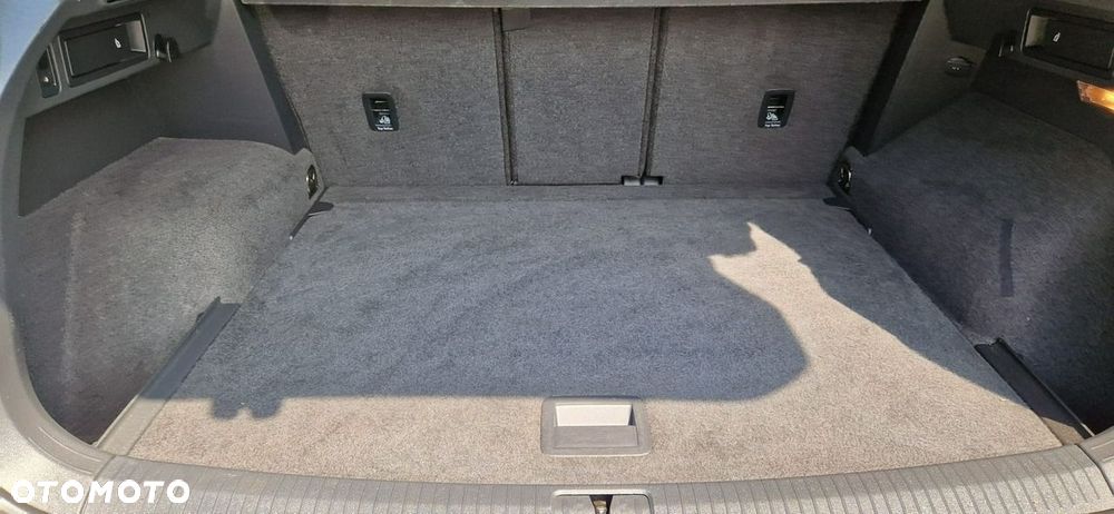 Volkswagen Tiguan - 9