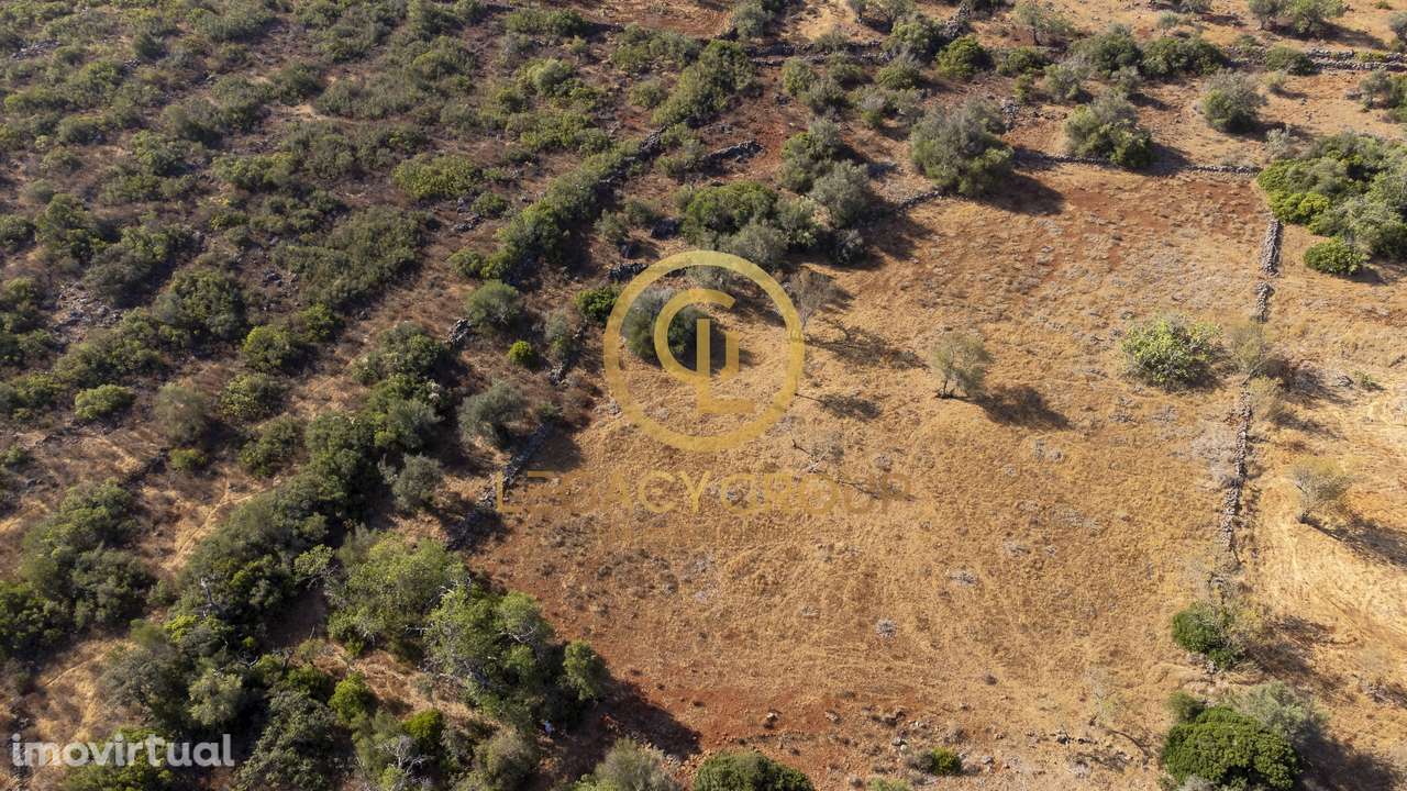 Terreno rústico de 1.2 hectares em Alte, Loulé - Grande imagem: 4/16