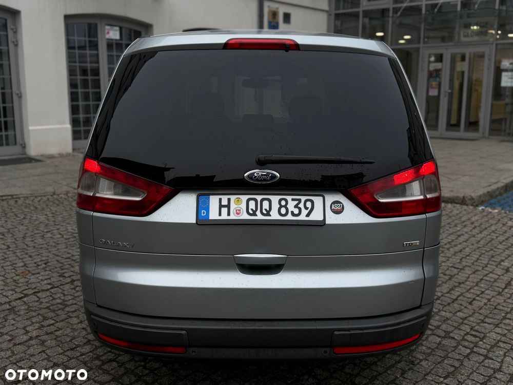 Ford Galaxy 2.0 TDCi Titanium - 13