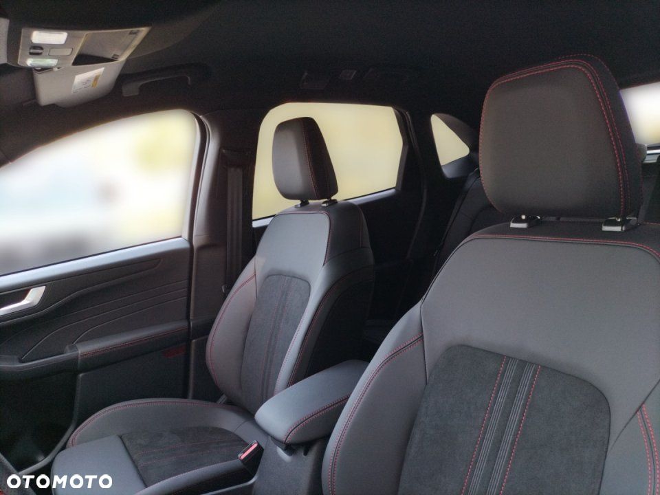 Ford Kuga - 12