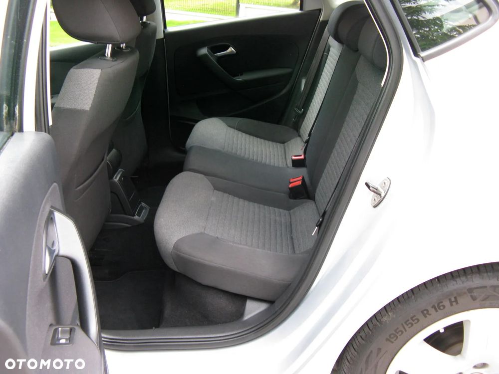 Volkswagen Polo 1.4 16V Highline Optimum - 36