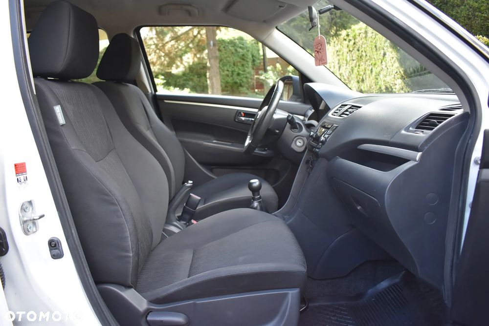 Suzuki Swift - 24