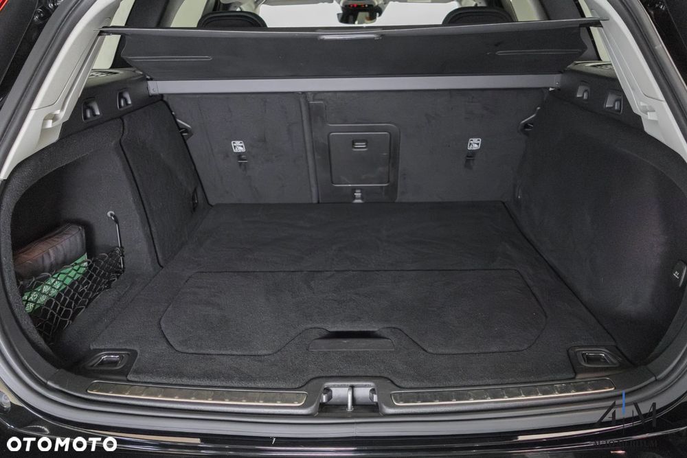 Volvo V60 Cross Country B4 D AWD Geartronic - 29