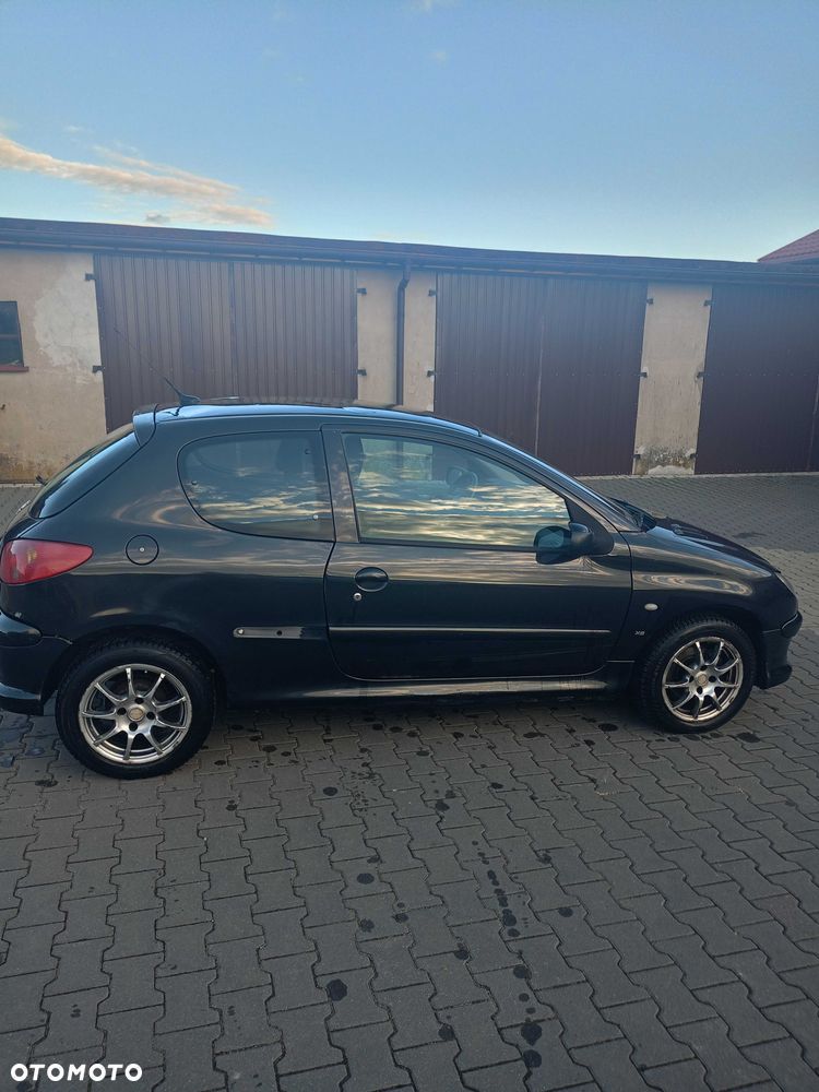 Peugeot 206 - 2