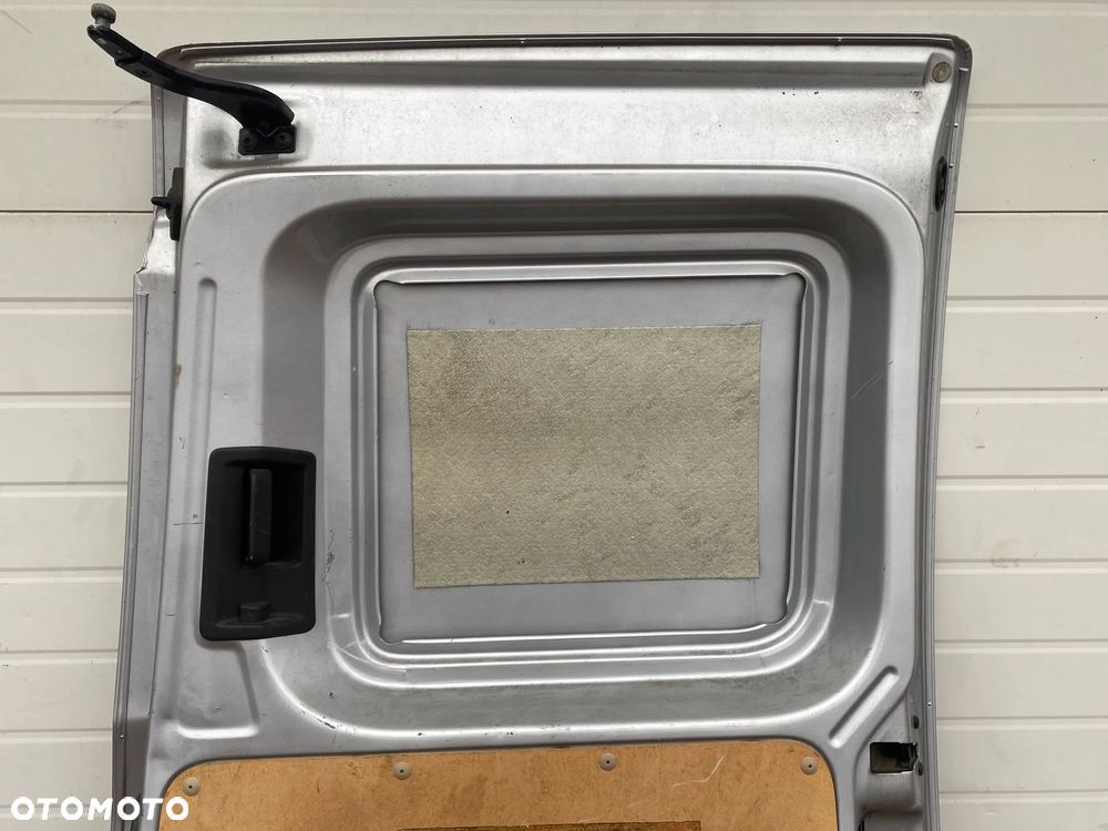 DRZWI BOCZNE PRZESUWNE PRAWE CADDY - 16