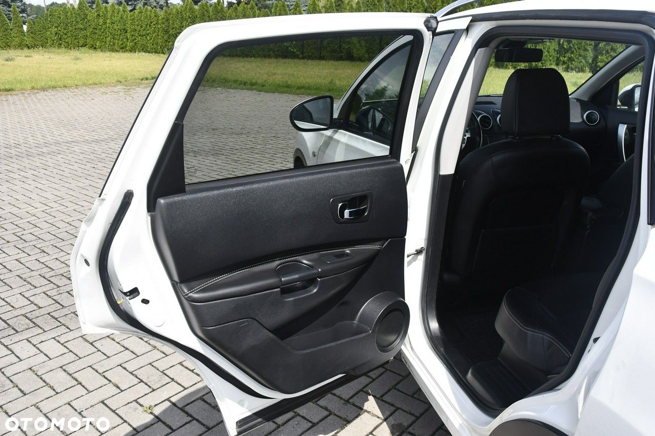 Nissan Qashqai+2 - 20