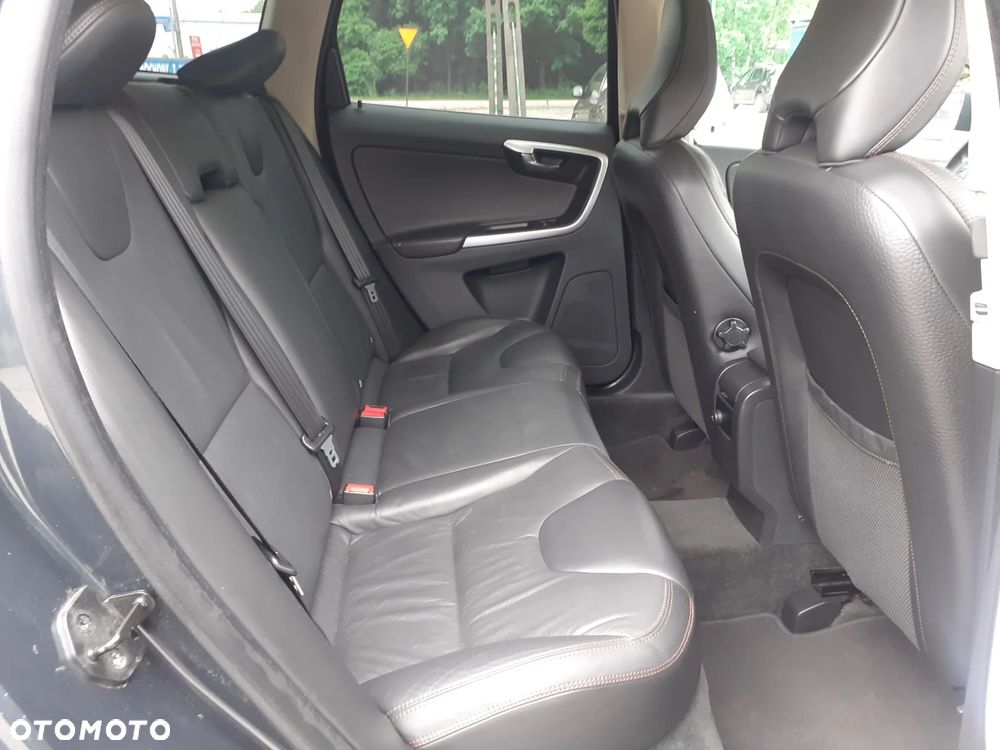 Volvo XC 60 - 24