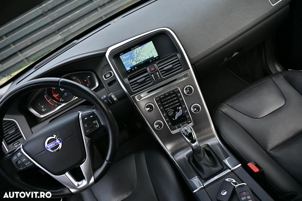 Volvo XC 60 D4 Geartronic Summum - 2