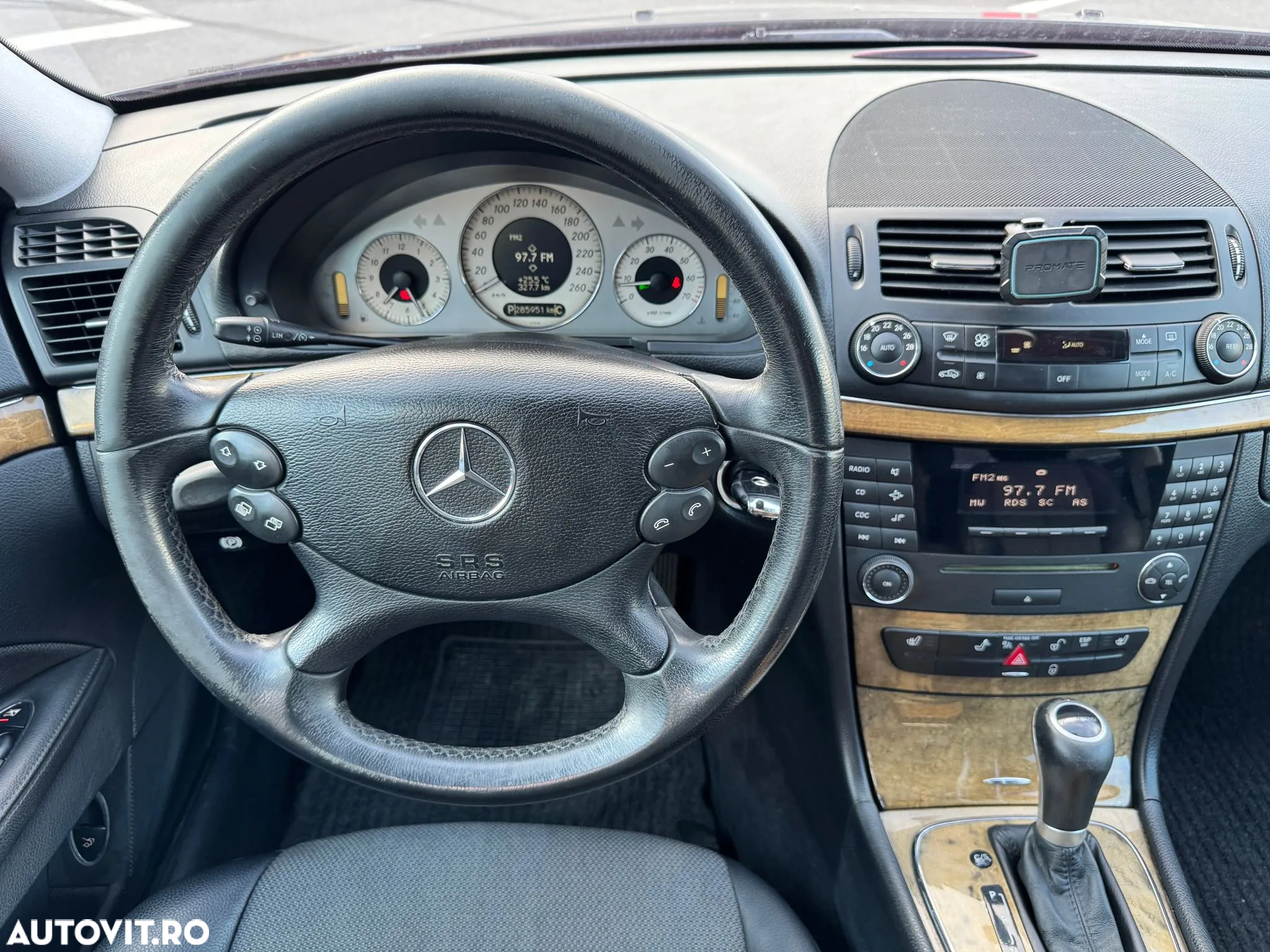 Mercedes-Benz E - 8