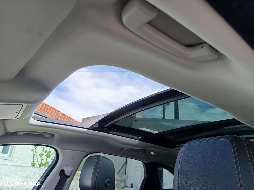 Jaguar F-Pace 2.0 i4D Prestige AWD - 31