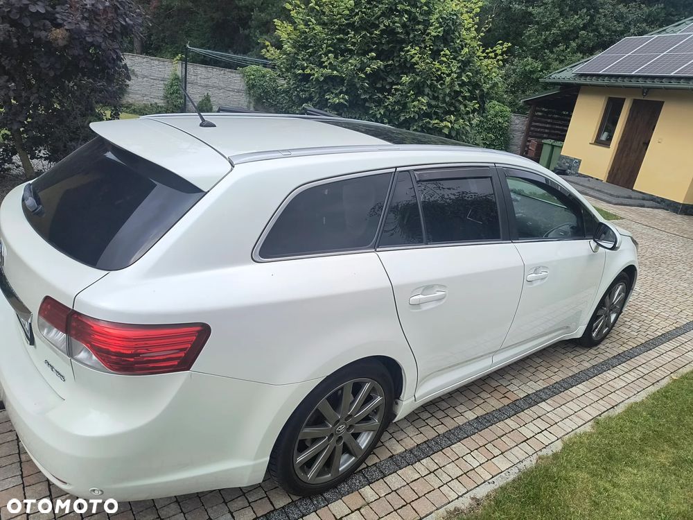 Toyota Avensis 2.0 Premium MS - 4