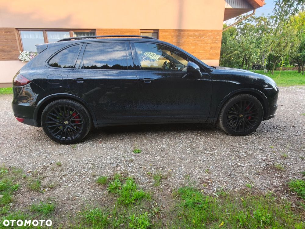 Porsche Cayenne - 9