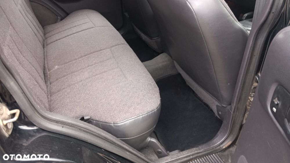 Jeep Cherokee 4.0 Limited - 11