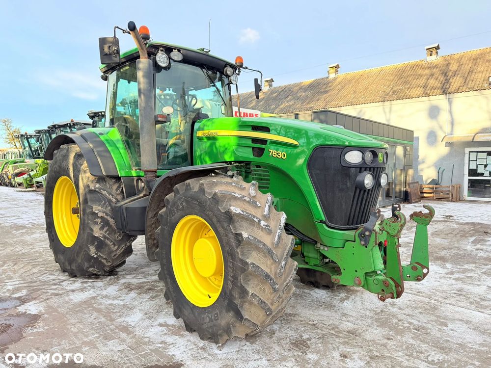 John Deere 7830 - 10