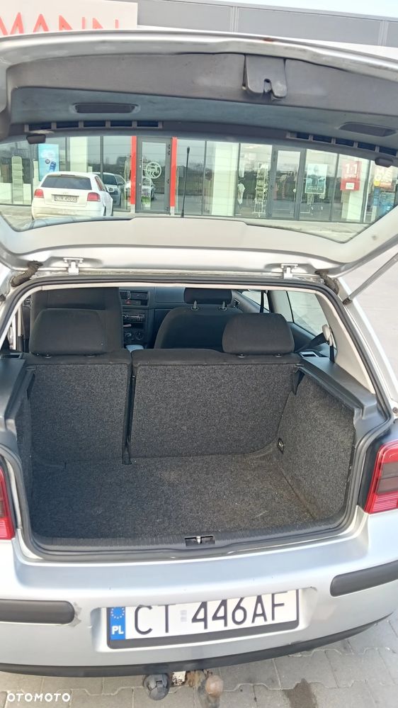 Volkswagen Golf 1.9 CL TDI - 9