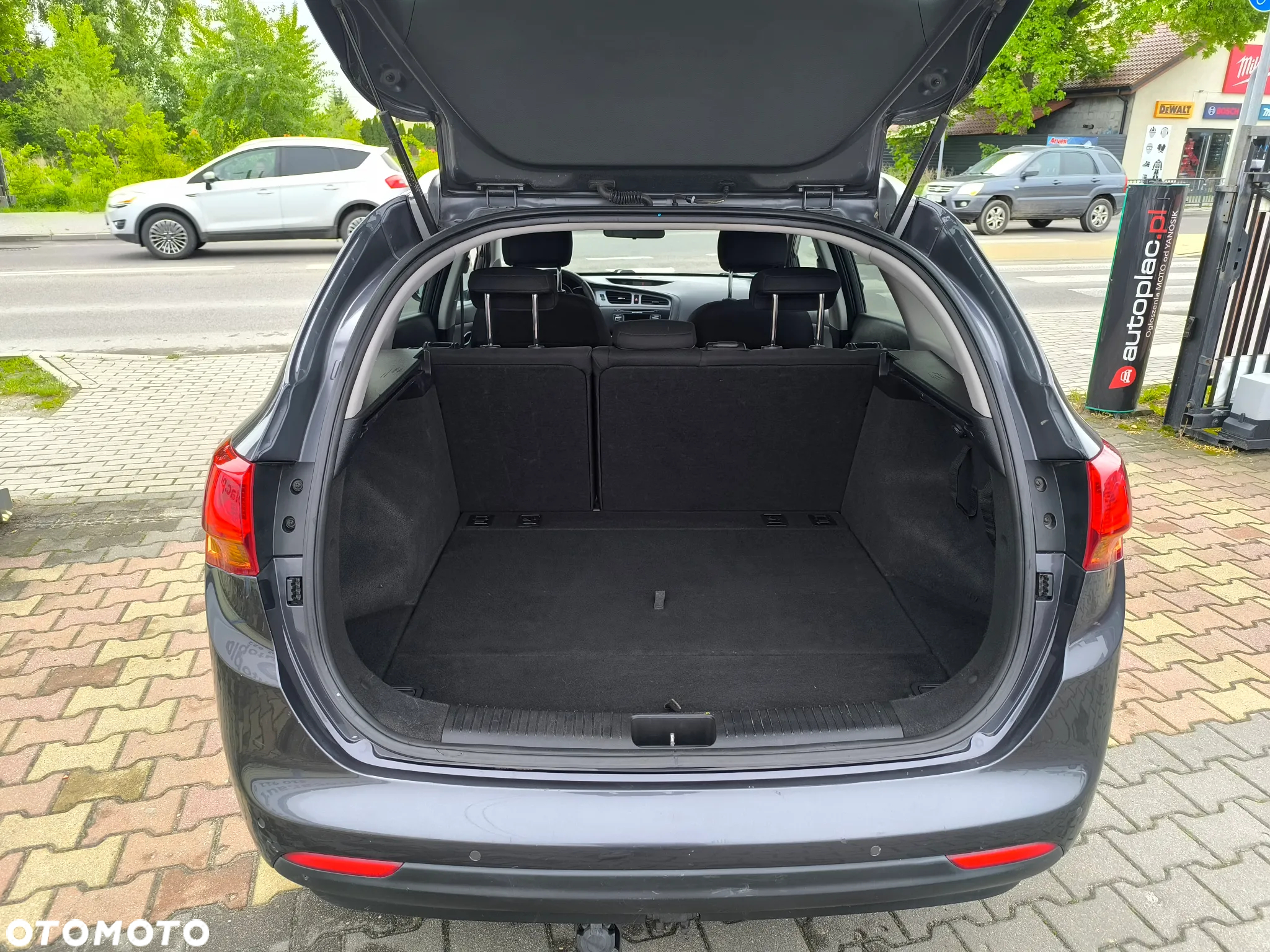 Kia Ceed 1.6 CRDi 128 SW Vision - 18