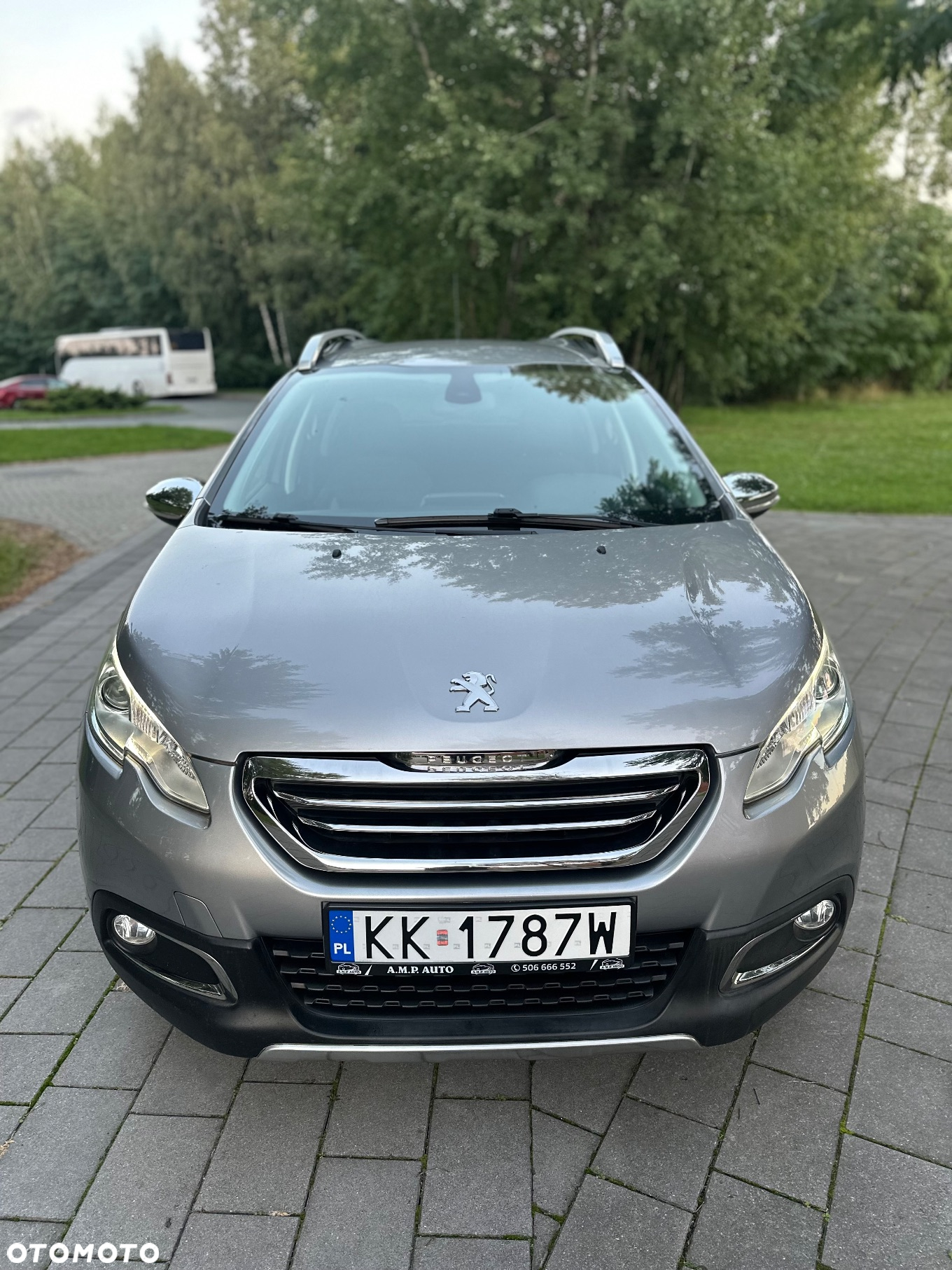 Peugeot 2008 1.2 Pure Tech GPF Signature S&S EAT6 - 21
