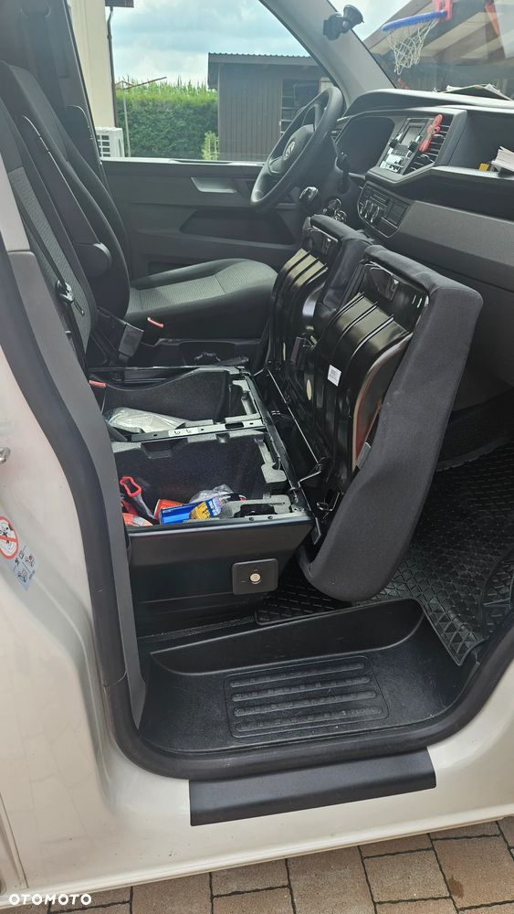 Volkswagen Transporter T6.1 7J0 - 7