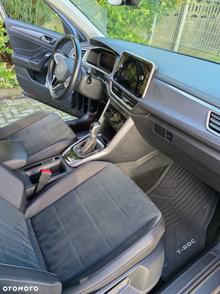Volkswagen T-Roc - 23