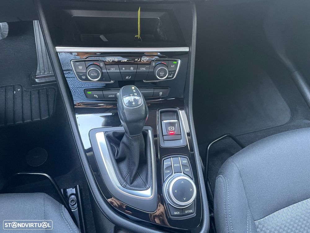 BMW 225xe Active Tourer - 6
