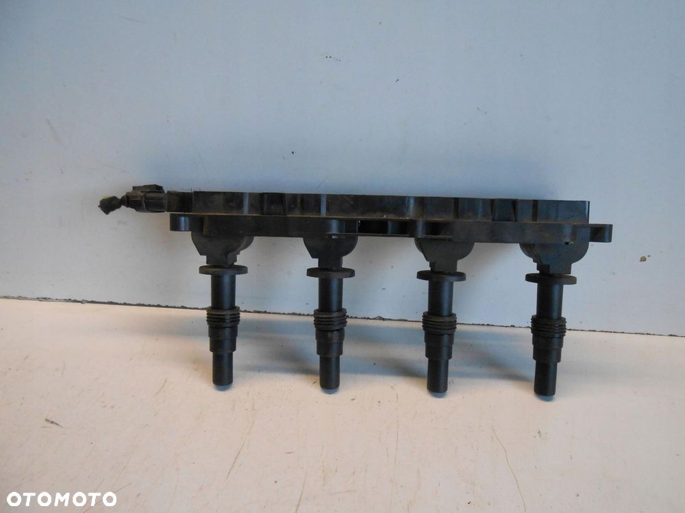 listwa wtryskowa wtryski opel vectra b 1.8 16v # - 2