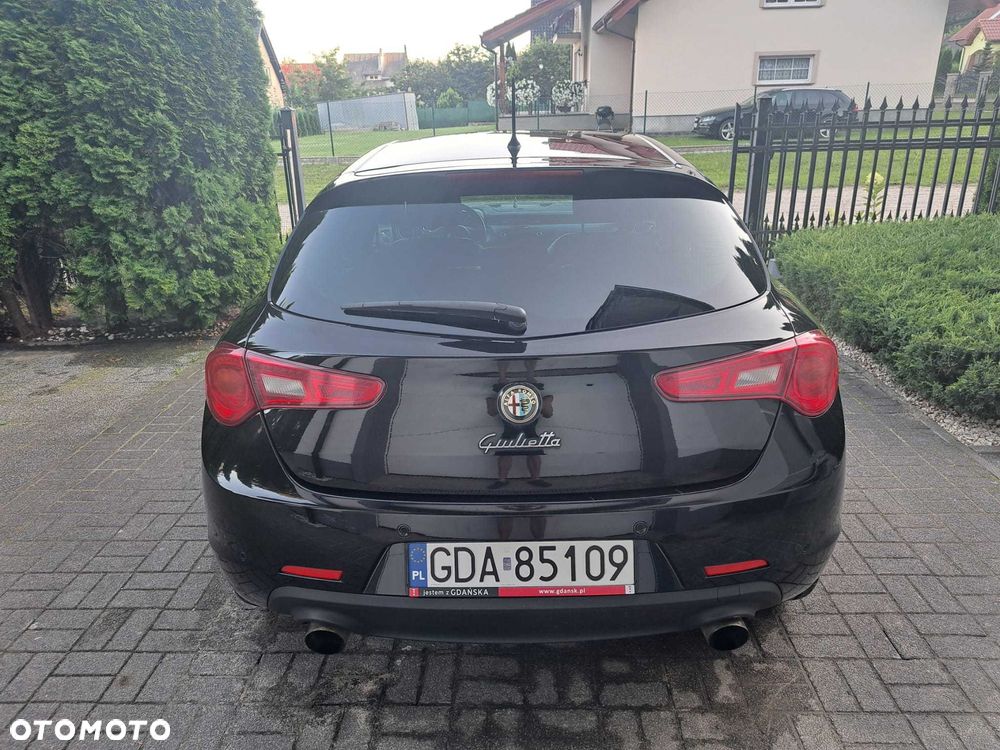 Alfa Romeo Giulietta - 2