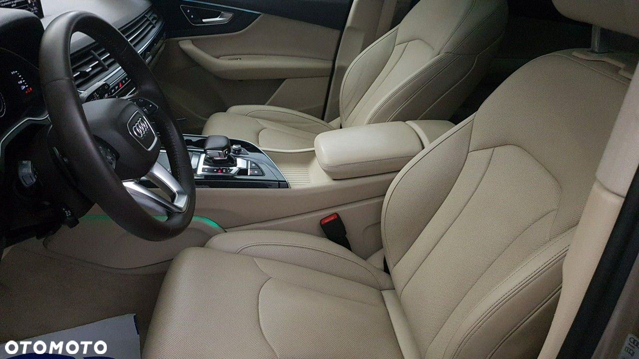 Audi Q7 - 18
