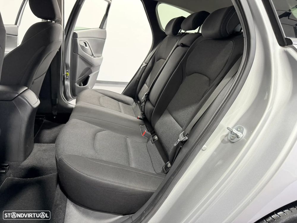 Hyundai i30 SW 1.6 CRDi Style Plus - 44