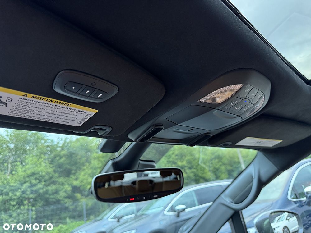 Chrysler Pacifica - 26