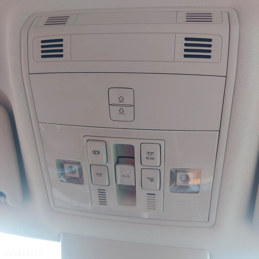 Skoda Superb 2.0 TDI DSG Premium Edition - 19