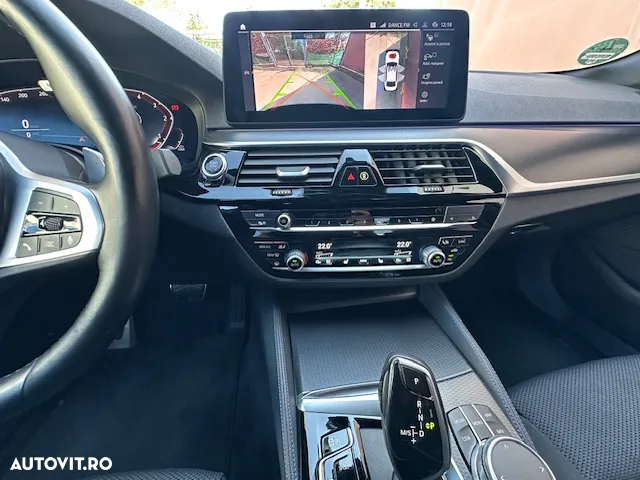 BMW Seria 5 520d xDrive AT MHEV - 18
