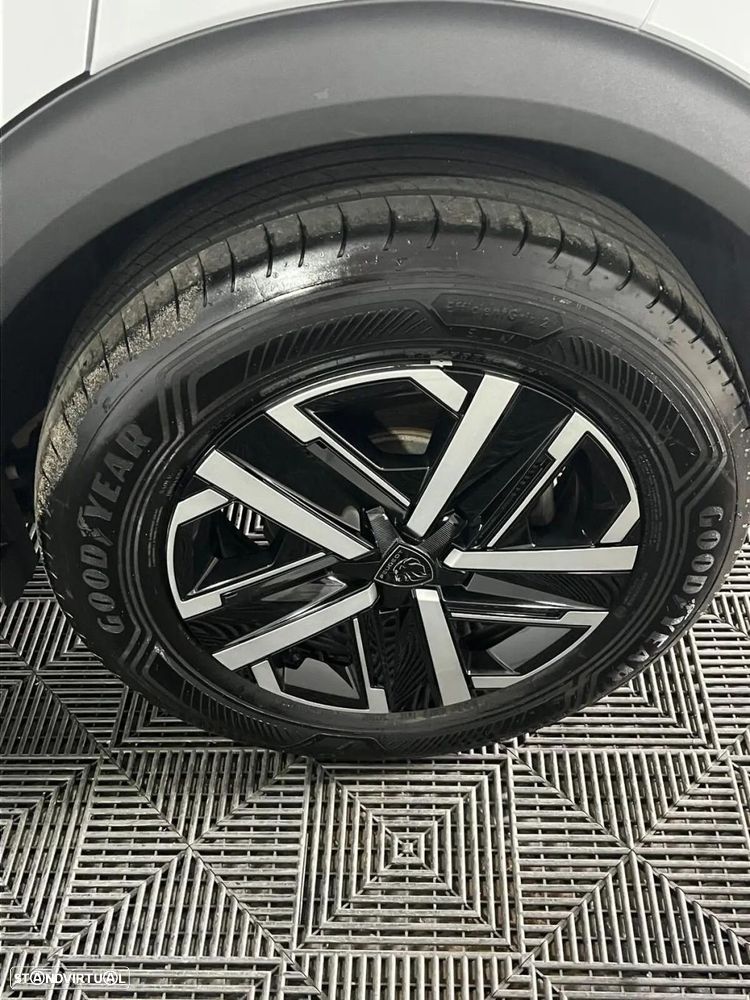 Peugeot e-2008 54 kWh SE Style - 9