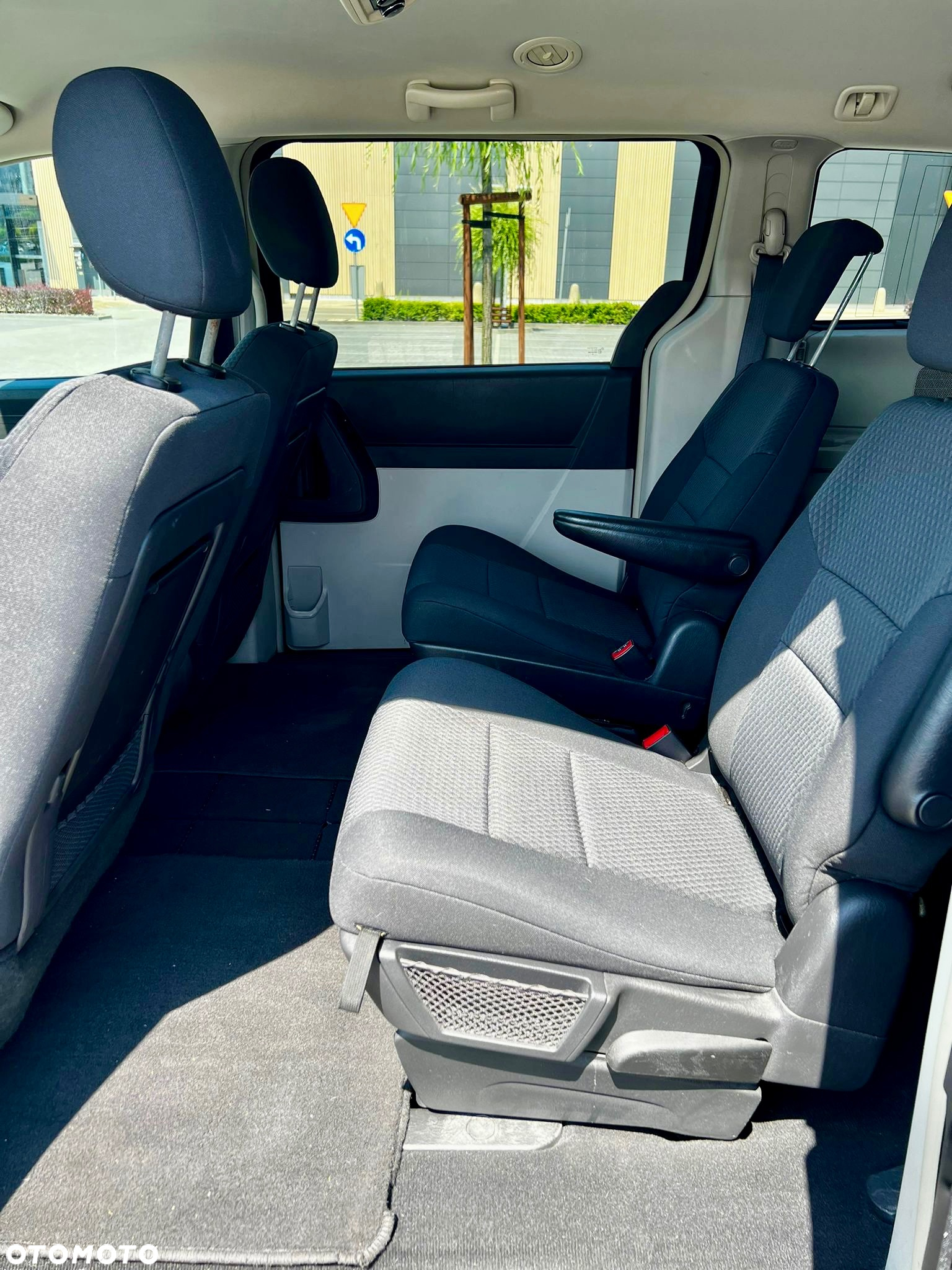 Chrysler Grand Voyager 2.8 CRD Automatik LX - 12