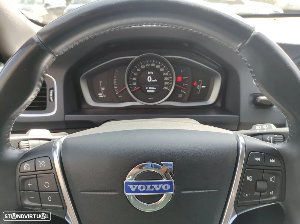 Volvo V60 1.6 D2 Drive Momentum Start/Stop - 23