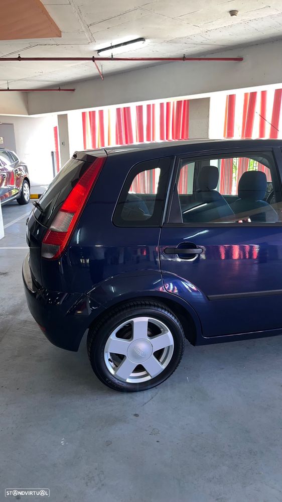 Ford Fiesta 1.25 Trend - 4