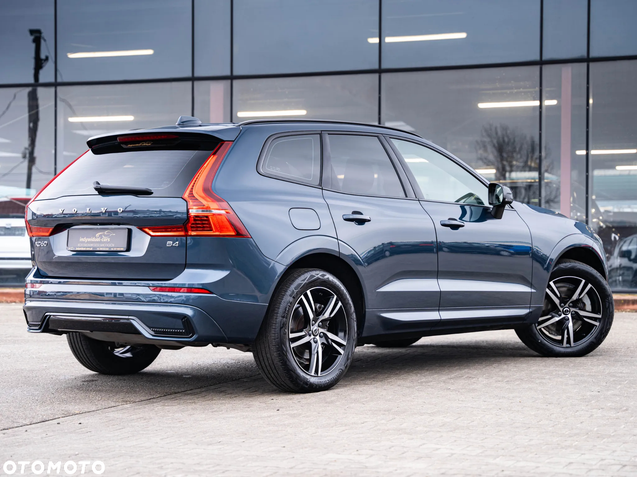 Volvo XC 60 B4 B Plus Dark - 13