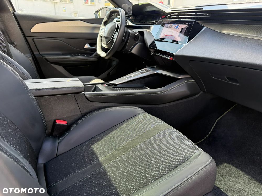 Peugeot 308 1.2 PureTech GT S&S EAT8 - 18