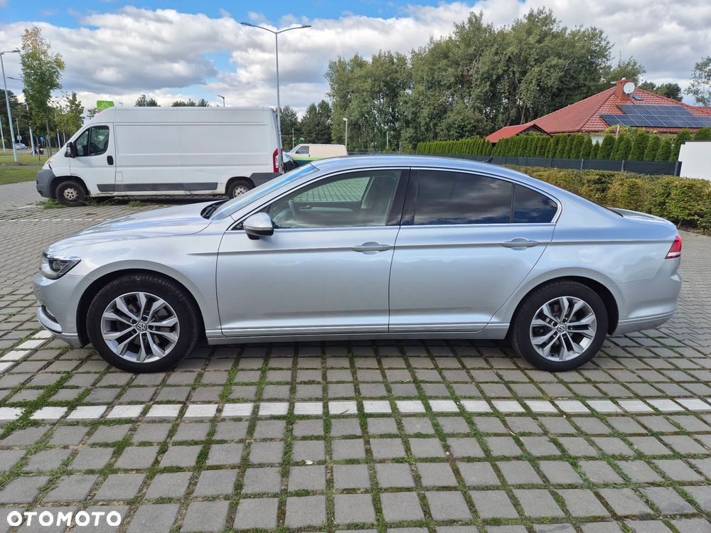 Volkswagen Passat 2.0 TDI SCR Comfortline DSG - 4