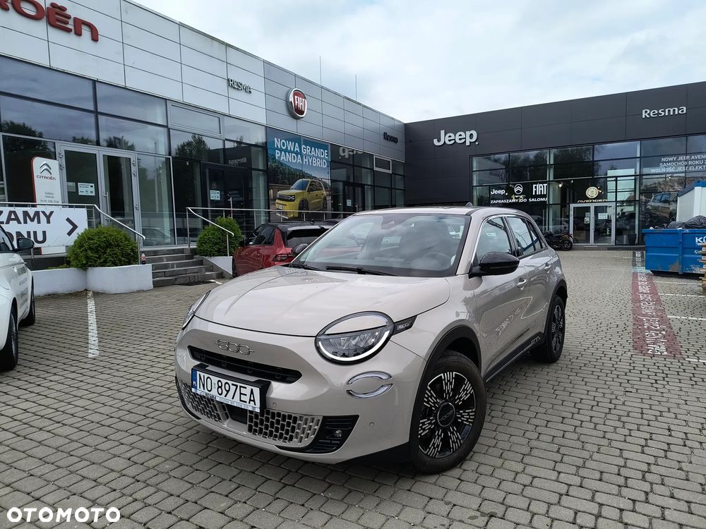 Fiat 600 1.2 Turbo Icon eDCT - 2