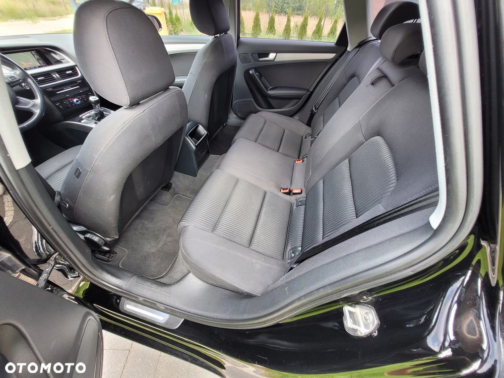 Audi A4 Avant 2.0 TDI DPF Ambiente - 10