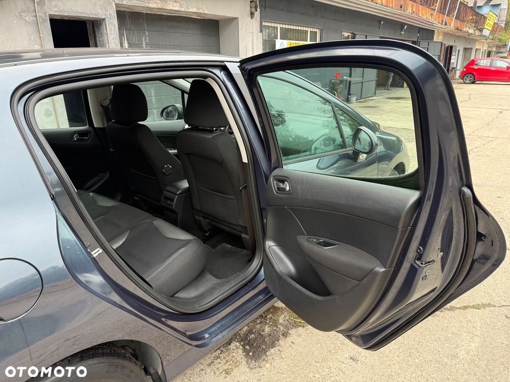 Peugeot 308 1.6 HDi Active - 23