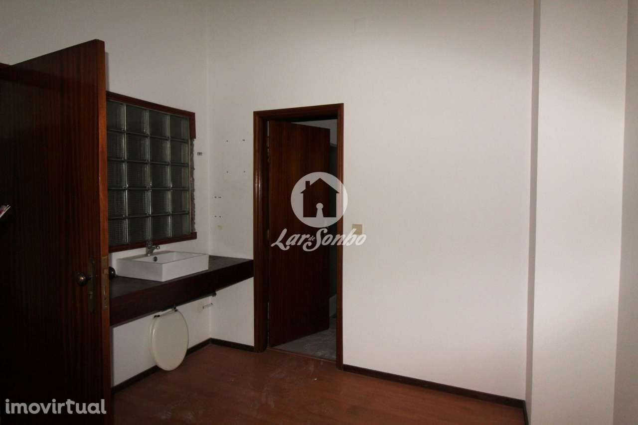 Andar no coração da cidade de Fafe - Grande imagem: 5/13