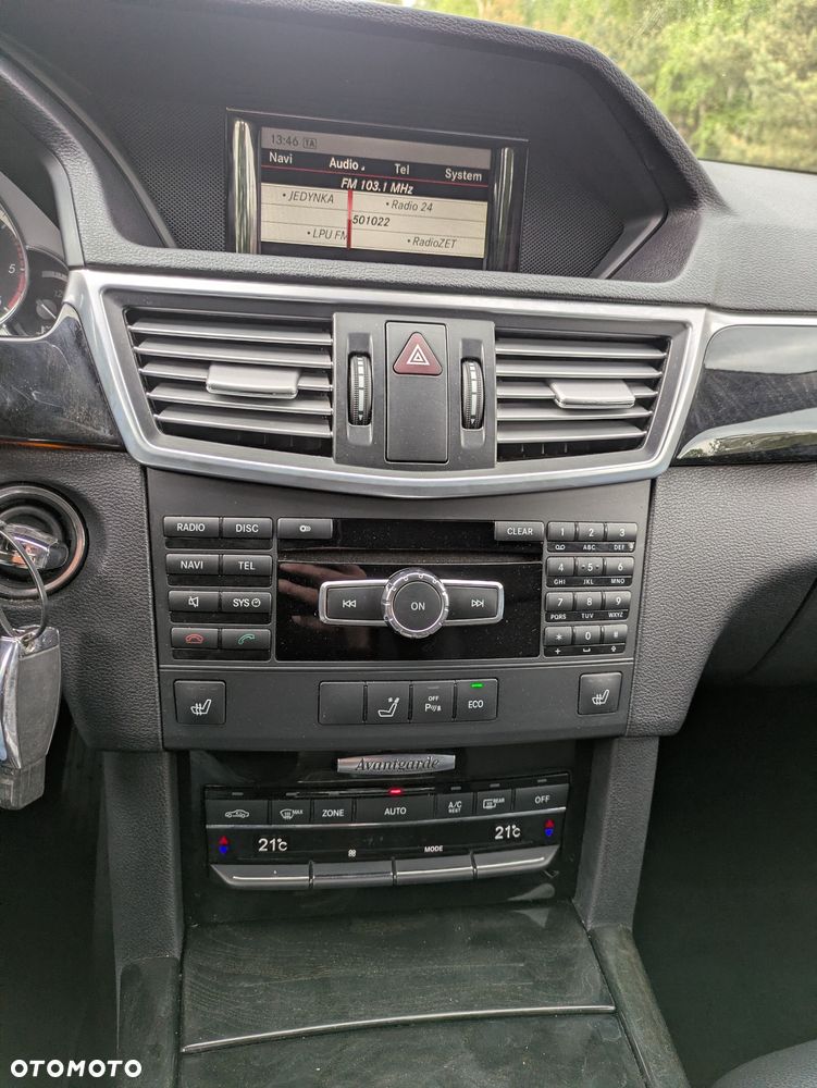 Mercedes-Benz Klasa E 250 CDI 4Matic 7G-TRONIC Avantgarde - 17