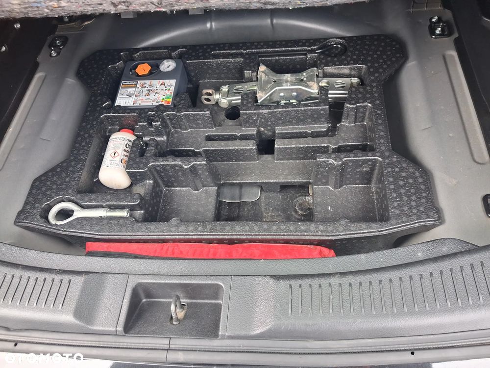 Suzuki SX4 S-Cross 1.6 DDiS Premium Plus 4WD - 28