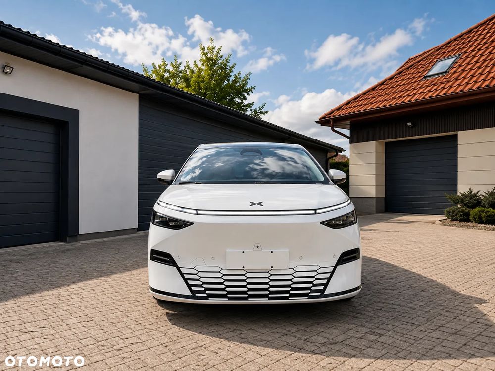 XPeng X9 110kWh Long Range Pro - 4